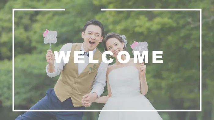 オープニングムービーRock。WELCOMEの白文字とMR./MRS.の小道具を持つ新郎新婦のサムネイル
